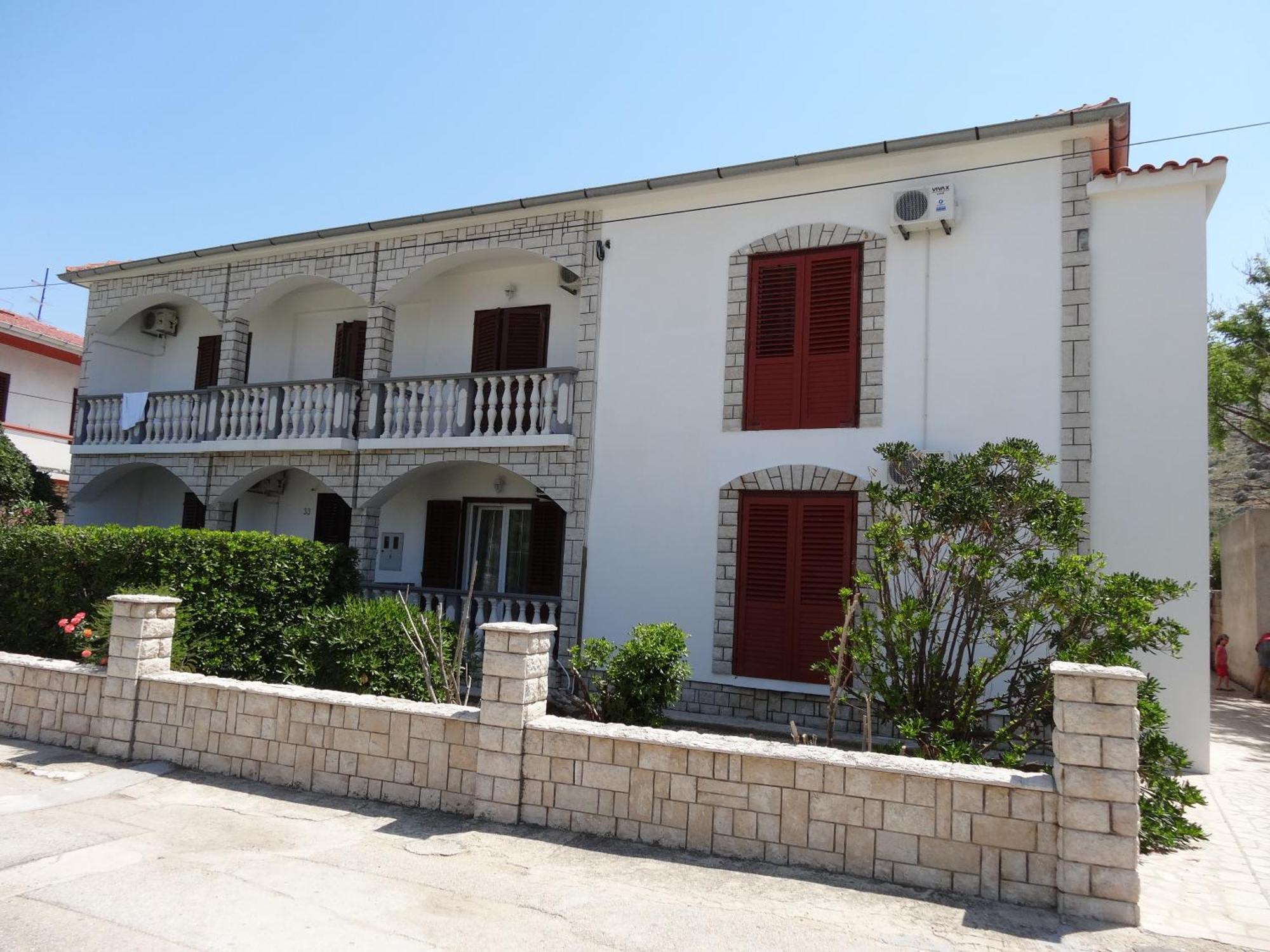 Rooms&Apartments Kaurloto Pag Town Buitenkant foto